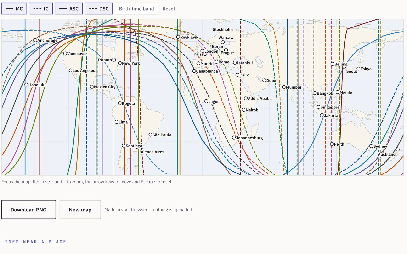 La mappa di rilocazione per una nascita di esempio: linee planetarie su un planisfero, con i tipi di linea sopra.